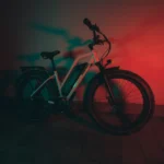 E-Bike Himiway In Einer Stilvollen Beleuchtung