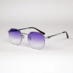 Lila Sonnenbrille Mit Geometrischen Gläsern Auf Weißem Hintergrund
